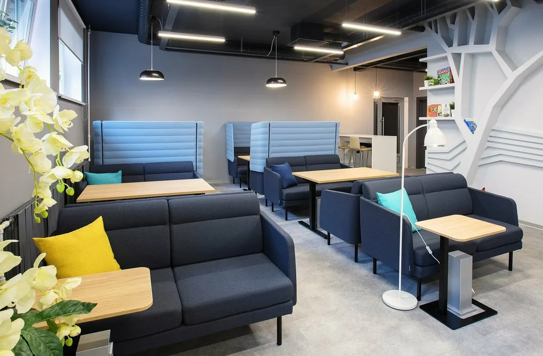Meeting-ready workspace in a local flex office hub